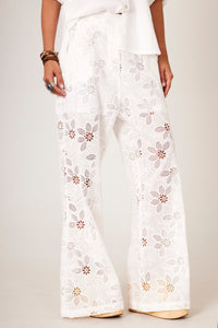 Calça Flare Broderie Com Forro Branca Yacamim I9