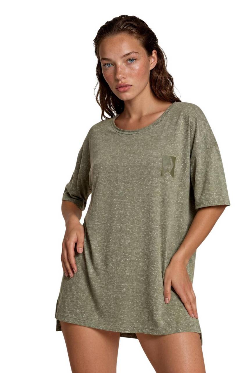 Blusa Básica Verde Oliva Estampada Nas Costas Coleção Peru Yacamim K12