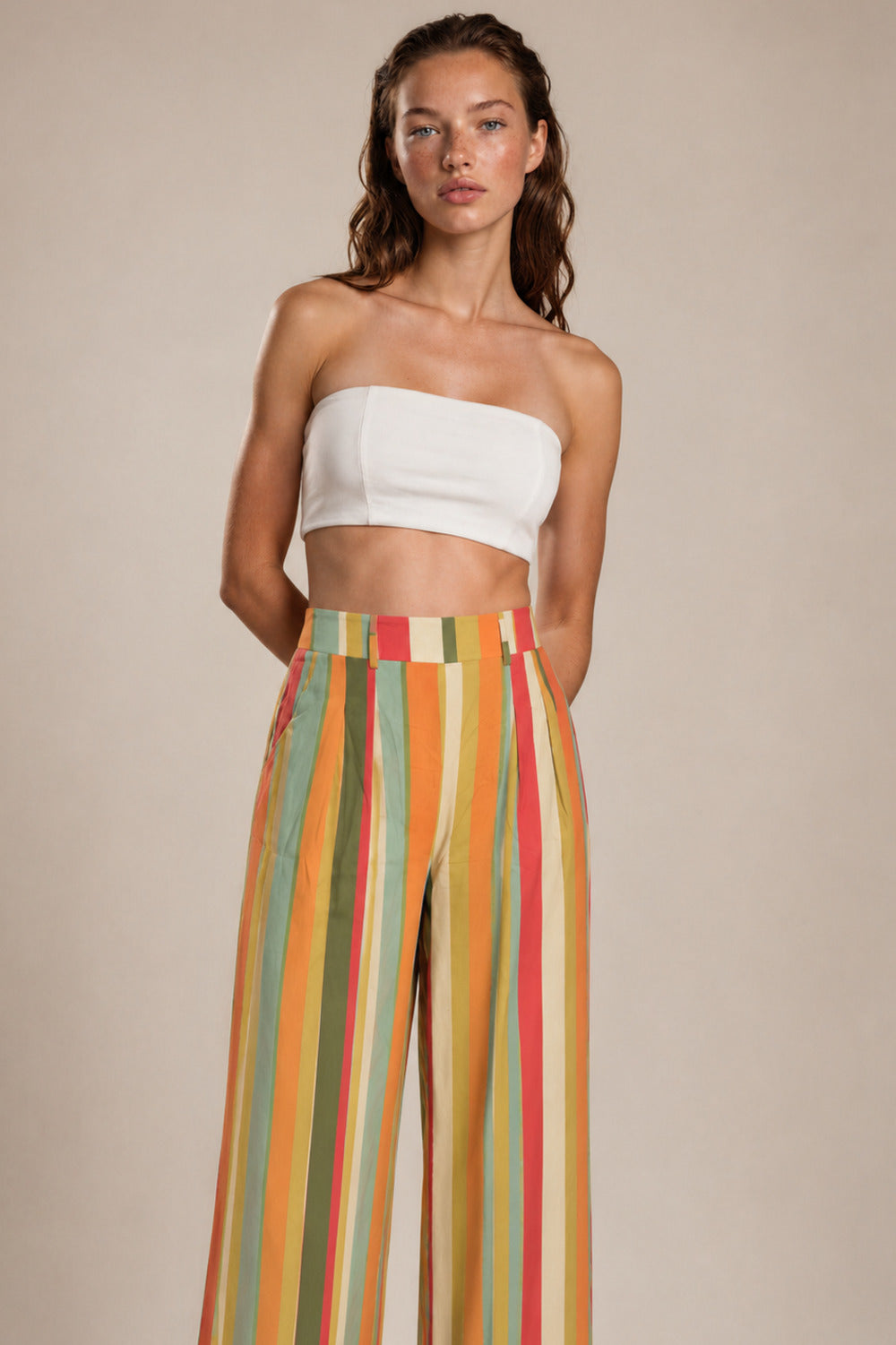 Calça Pantalona Com Bolsos Verde E Laranja Listrada Yacamim I10