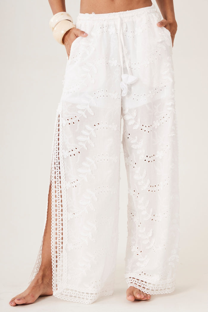 Calça Broderie Com Rendas Branco Yacamim H1