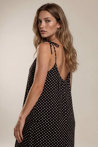 Vestido Mullet Com Babados Preto Com Estampa De Poá Yacamim D18