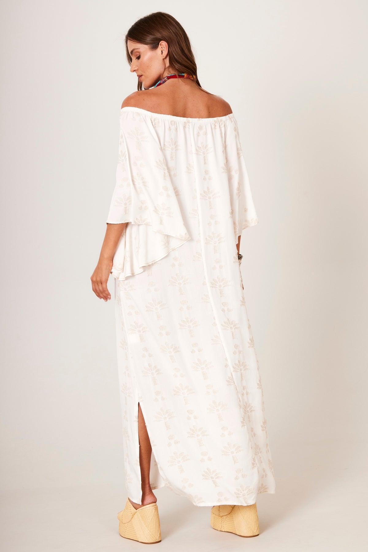 Vestido Longo De Linho Ciganinha Bege Com Flores Texturizadas Yacamim C6