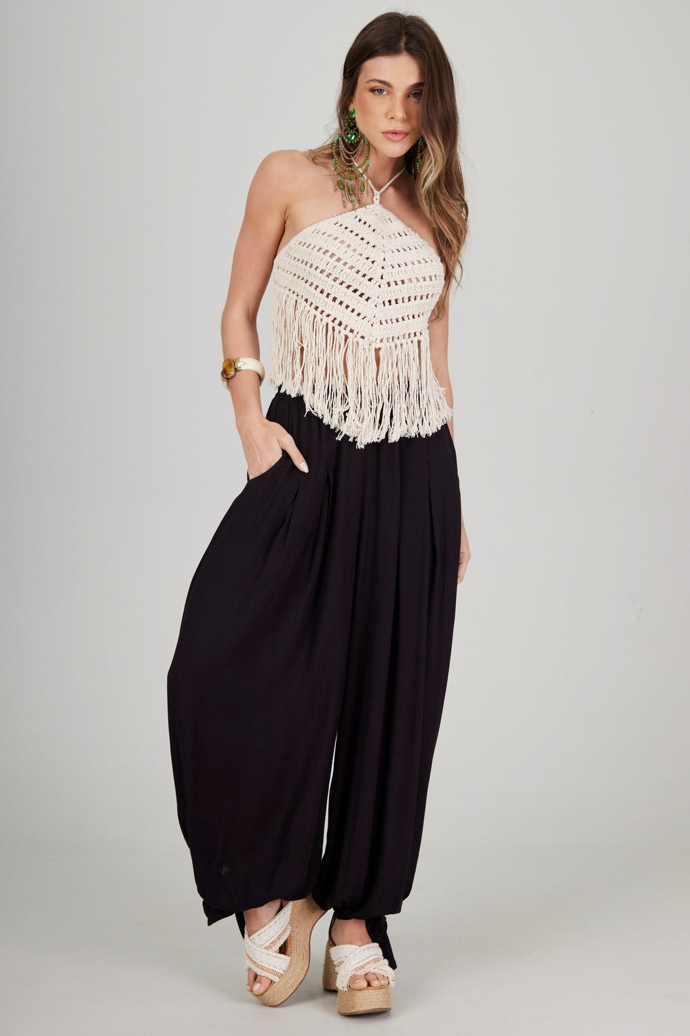 Calça Aladim Com Bolsos Preta Yacamim H5