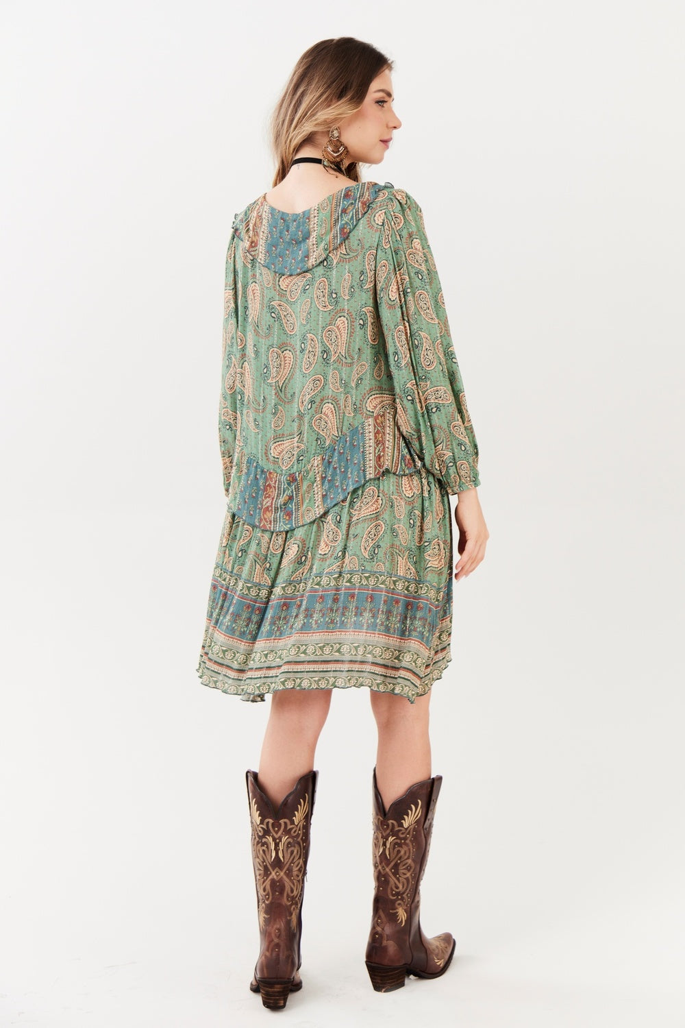 Vestido Curto Com Lurex Mangas Longas Yacamim D14