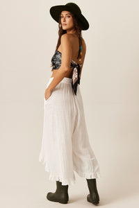 Calça Com Babados E Bolsos Branca Yacamim G7