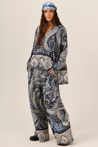 Calça Pantalona Bolsos Azul Estampa Paisley Yacamim A20