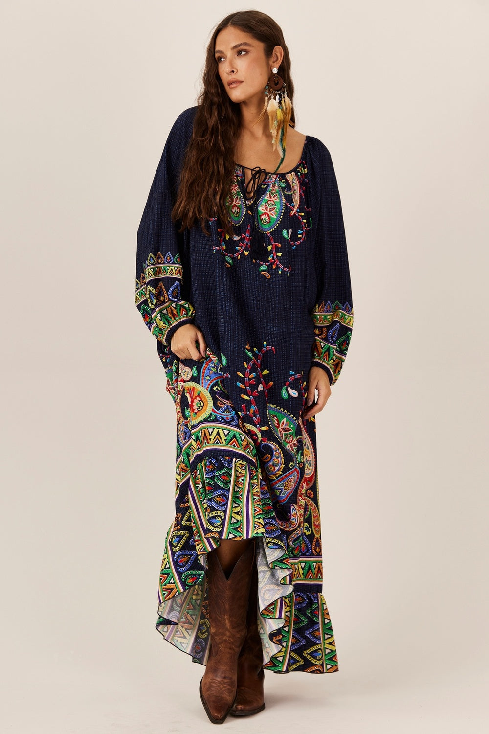 Vestido Longo Ombro A Ombro Azul Marinho Estampa Paisley Yacamim E18