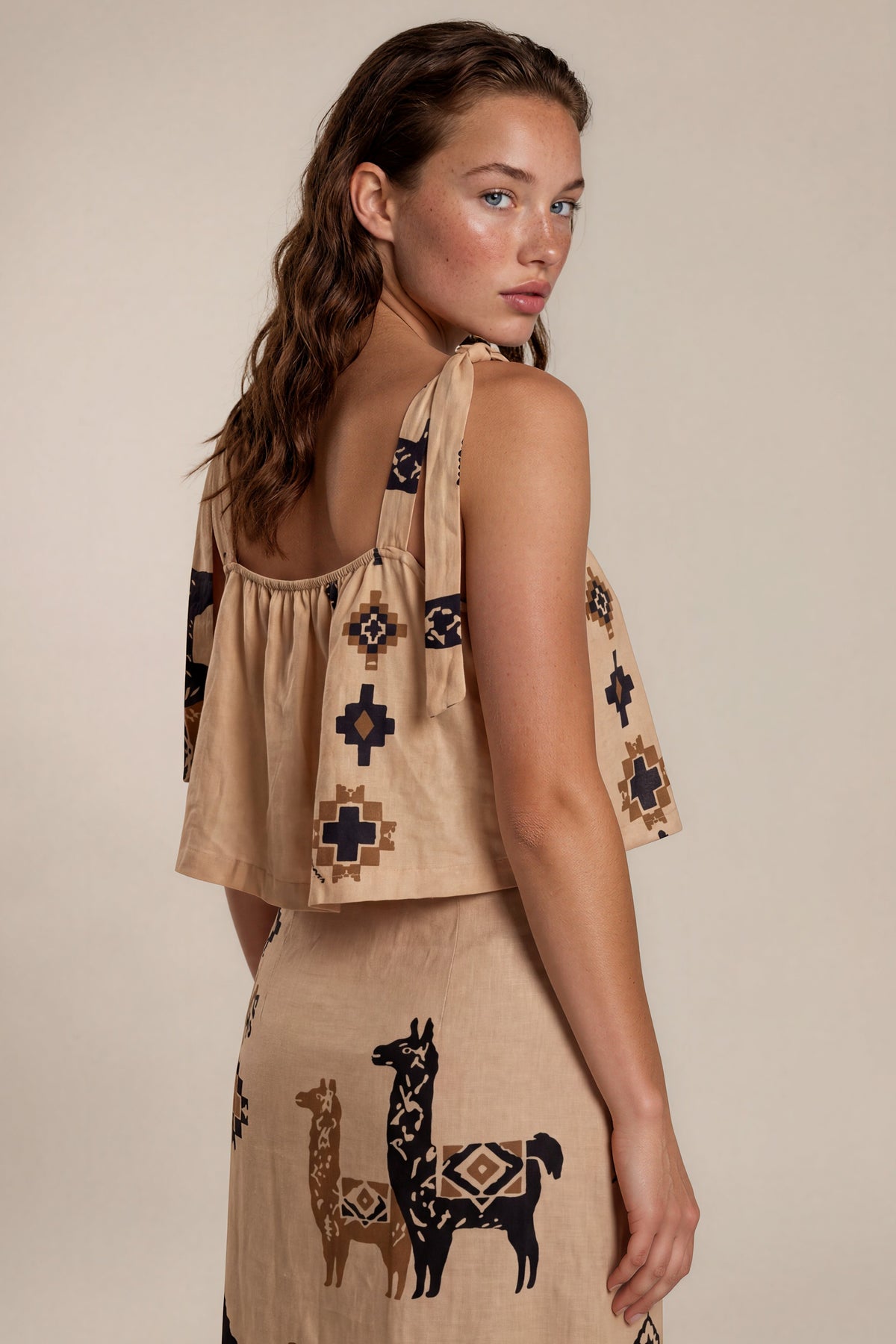 Cropped Bege Estampado Coleção Peru Yacamim K7