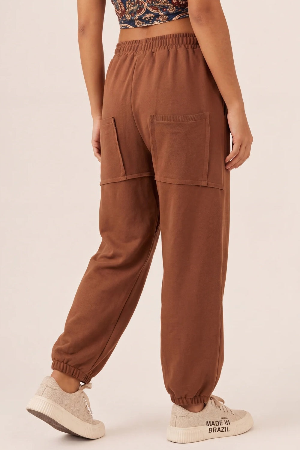Calça De Moletom Com Punhos Marrom Yacamim A2