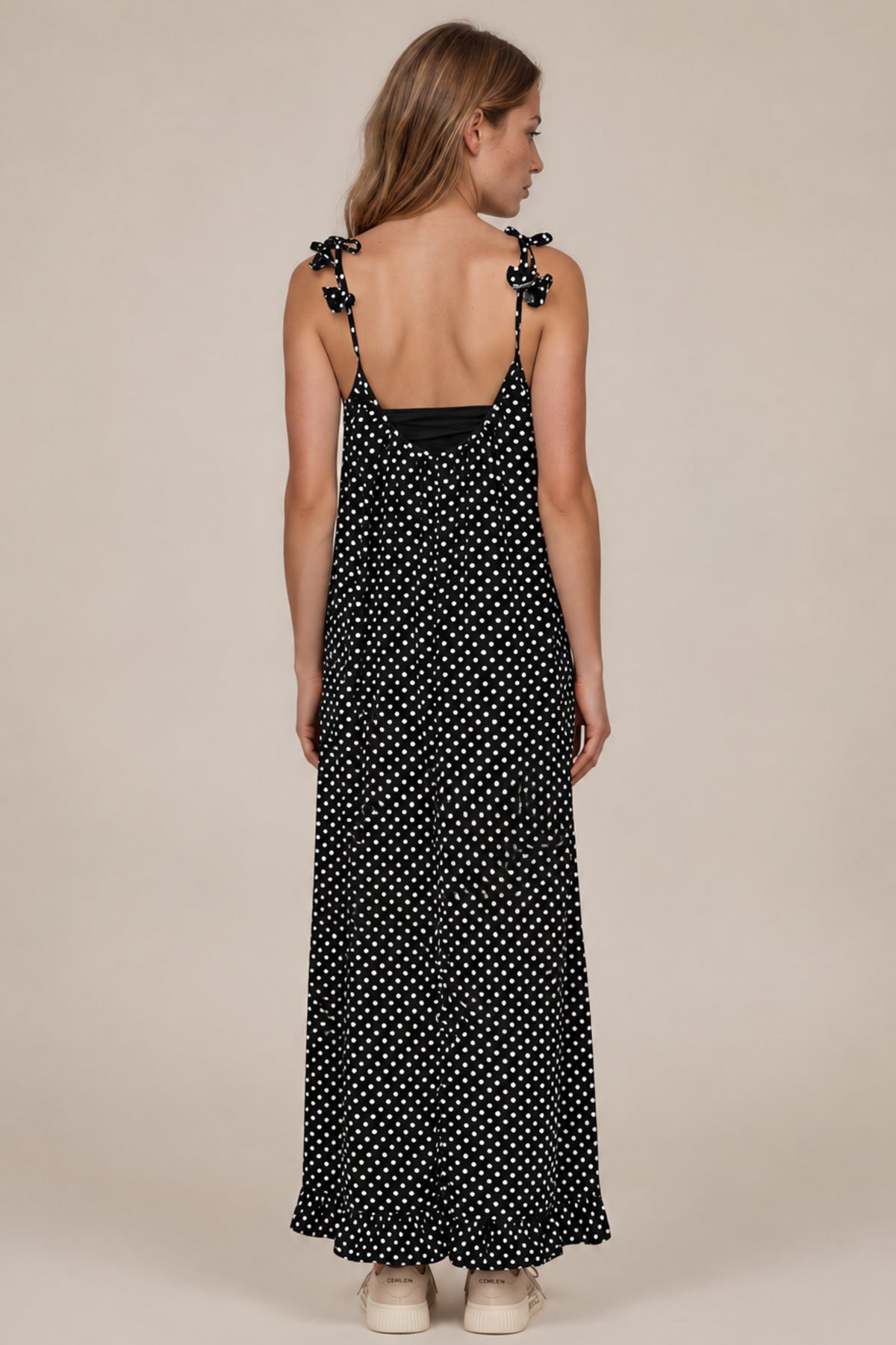 Vestido Mullet Com Babados Preto Com Estampa De Poá Yacamim D18