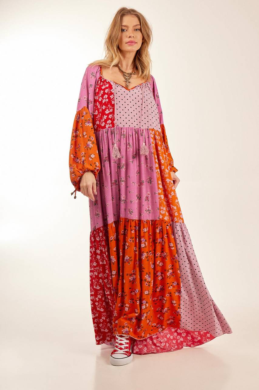 Vestido Longo Amplo Com Mangas Longas Bufantes Rosa Patchwork Yacamim<br />
<p>
</p>
