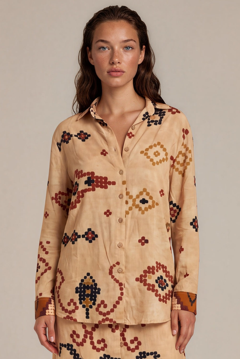 Camisa Ampla Bege Estampada Coleção Peru Yacamim K2