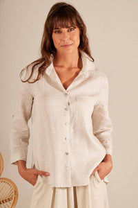 Camisa 100% Linho Cambraia De Gola Redonda Bege Yacamim<br />
<p>
</p>
