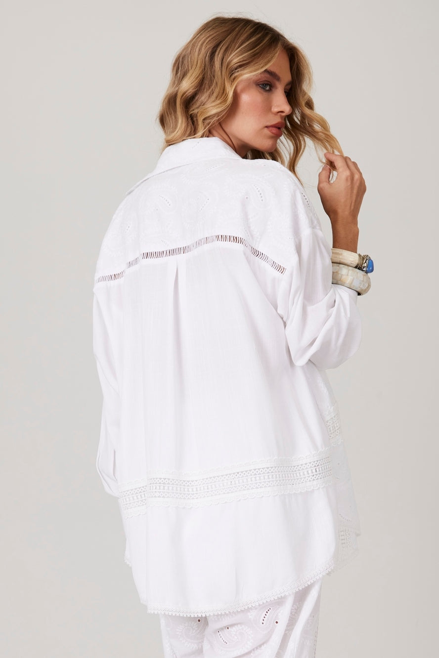 Camisa Ampla Broderie Com Rendas Branco Yacamim A18