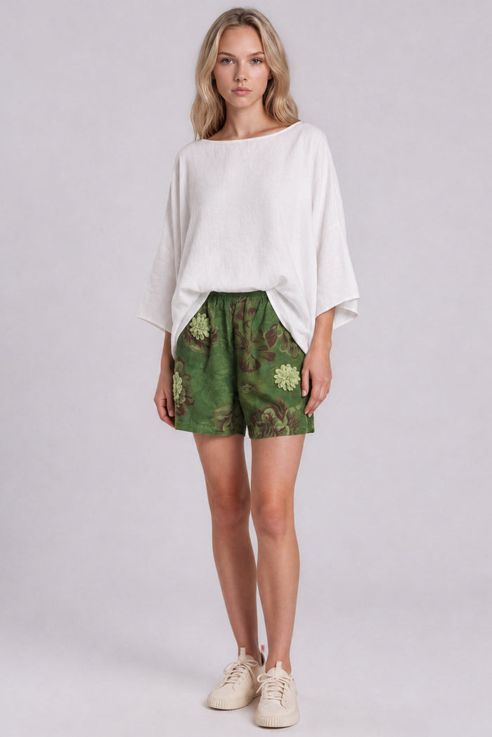 Shorts De Chita Com Flores Bordadas Verde Estampado Yacamim T10
