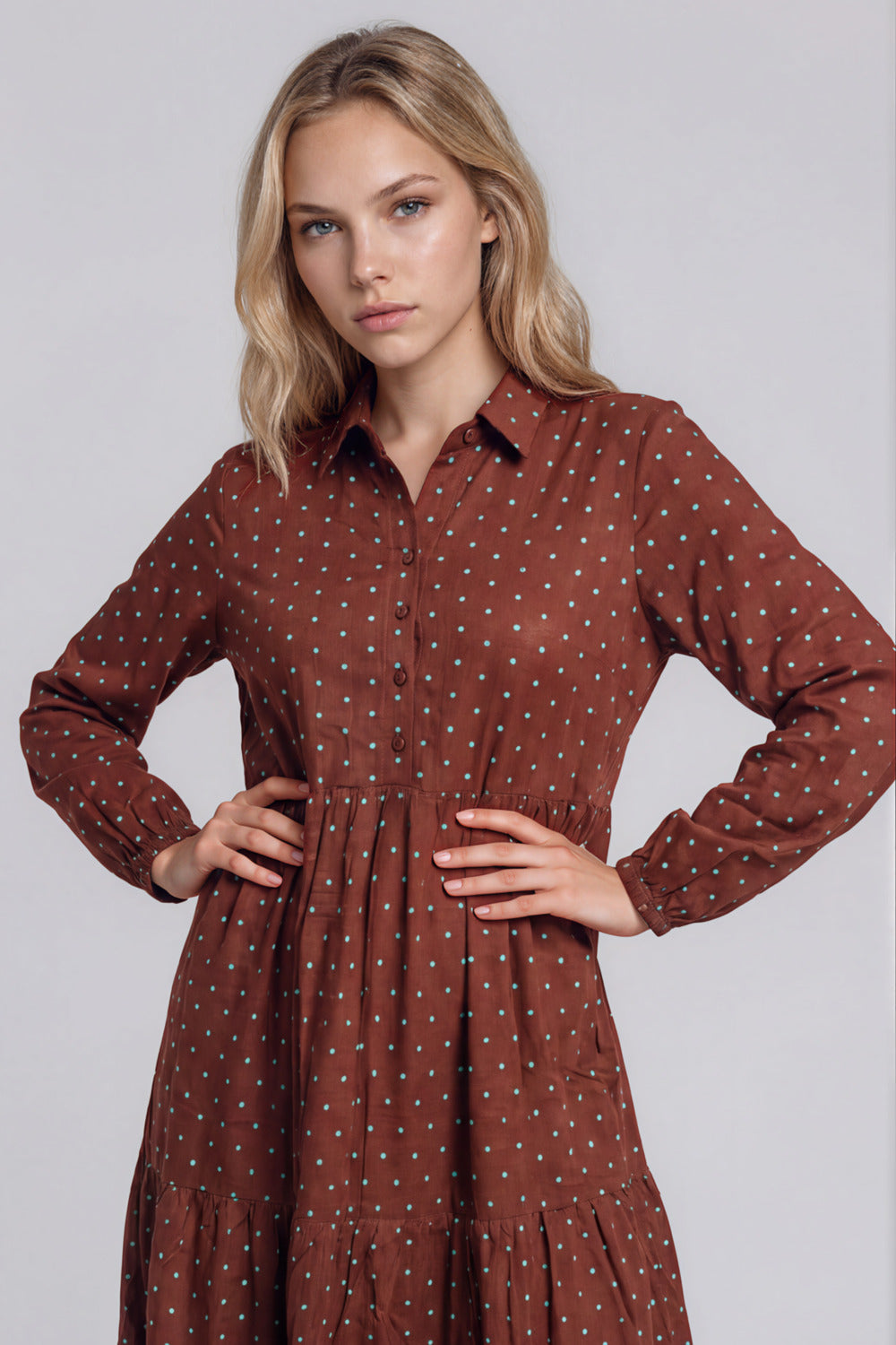 Vestido Longo Com Faixa Para Amarrar Na Cintura Marrom De Poá Yacamim D20
