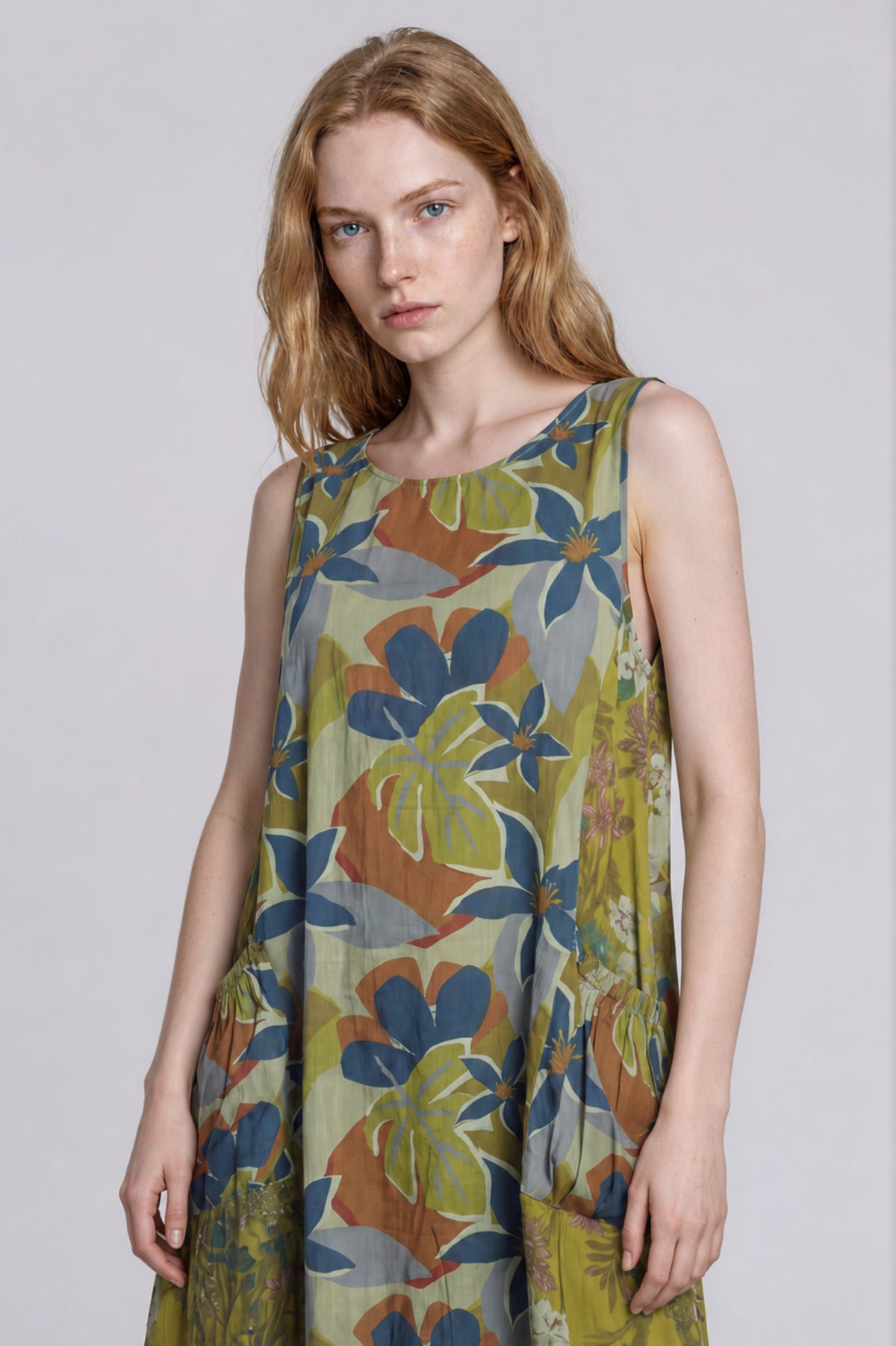Vestido Regata Midi Com Babado Na Barra Verde Estampado Yacamim E3