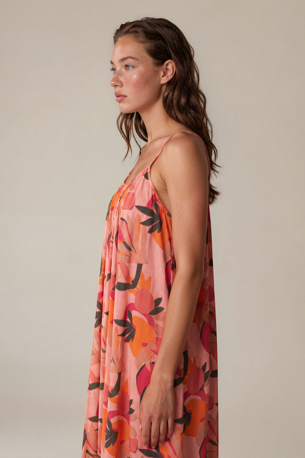 Vestido Midi Com Alças Reguláveis Rosa Estampado Yacamim E21