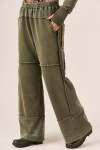 Calça De Moletom Com Recortes E Bolsos Verde Yacamim T2
