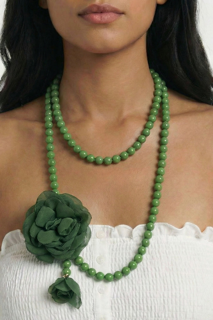Colar Ave Maria Com Flor Verde Yacamim #840<br />