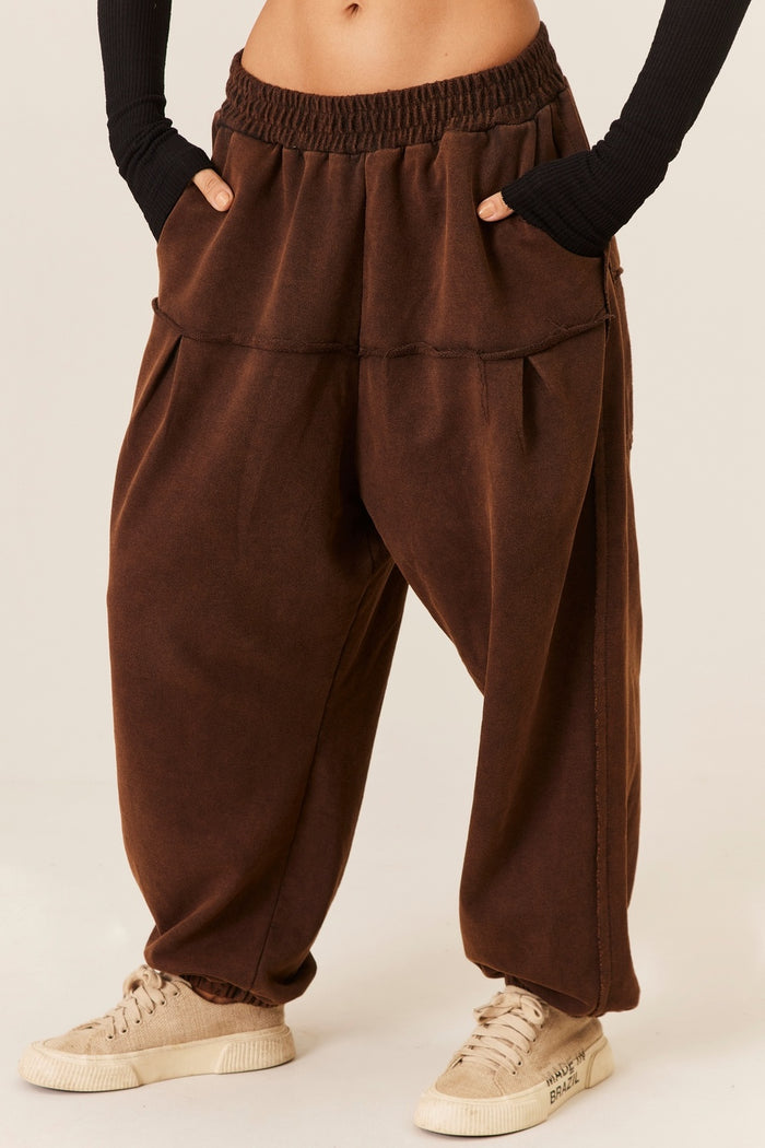 Calça De Moletom Com Punhos Marrom Yacamim T5