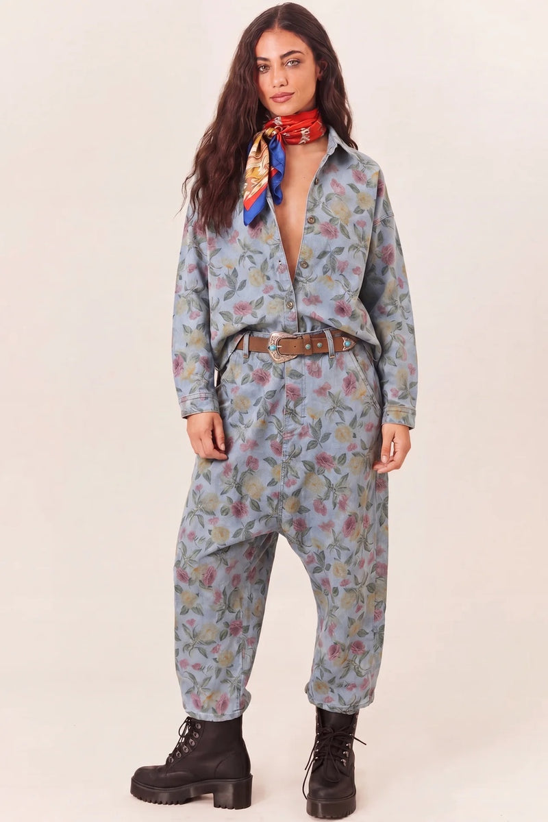 Calça Saruel Jeans Azul Com Estampa De Flores Yacamim A17