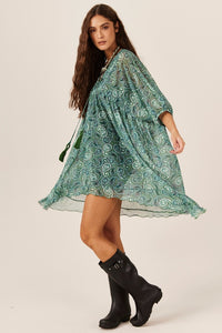 Vestido Curto Tule Verde Paisley Yacamim E7