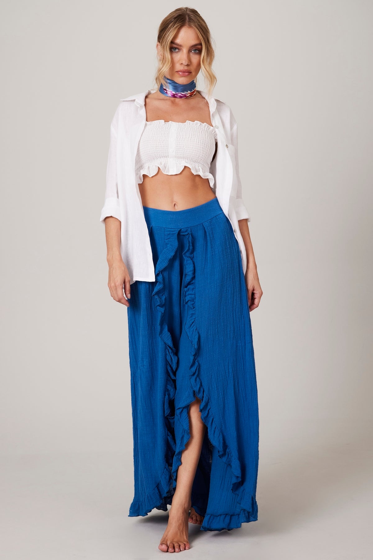 Calça Com Abertura E Babadinhos Azul Yacamim G1 Liso