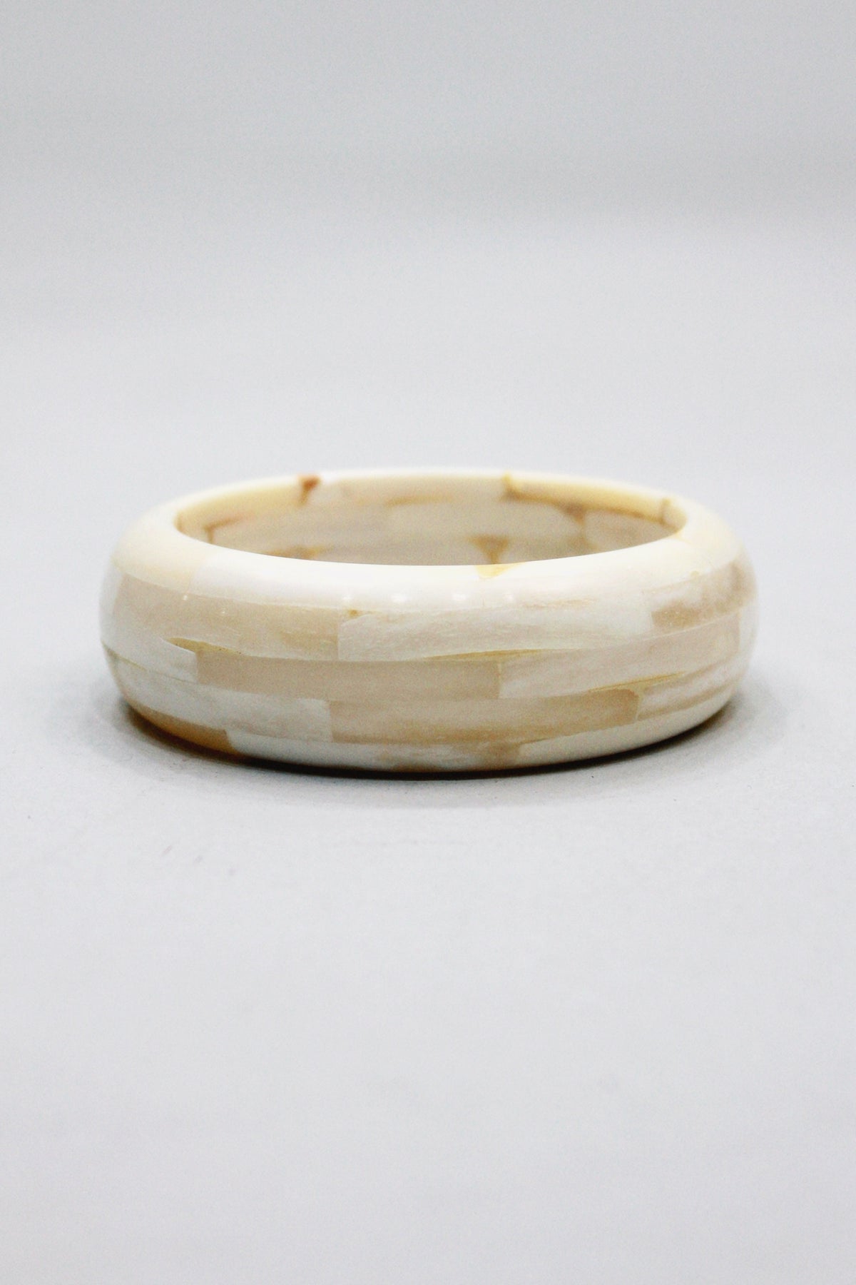 Pulseira Bracelete Redondo Bege Yacamim #452