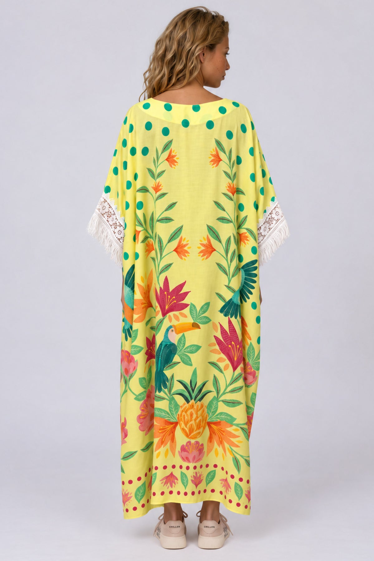 Kaftan Amplo Com Fendas Laterais Amarelo Estampado Coleção Manacá Yacamim J4