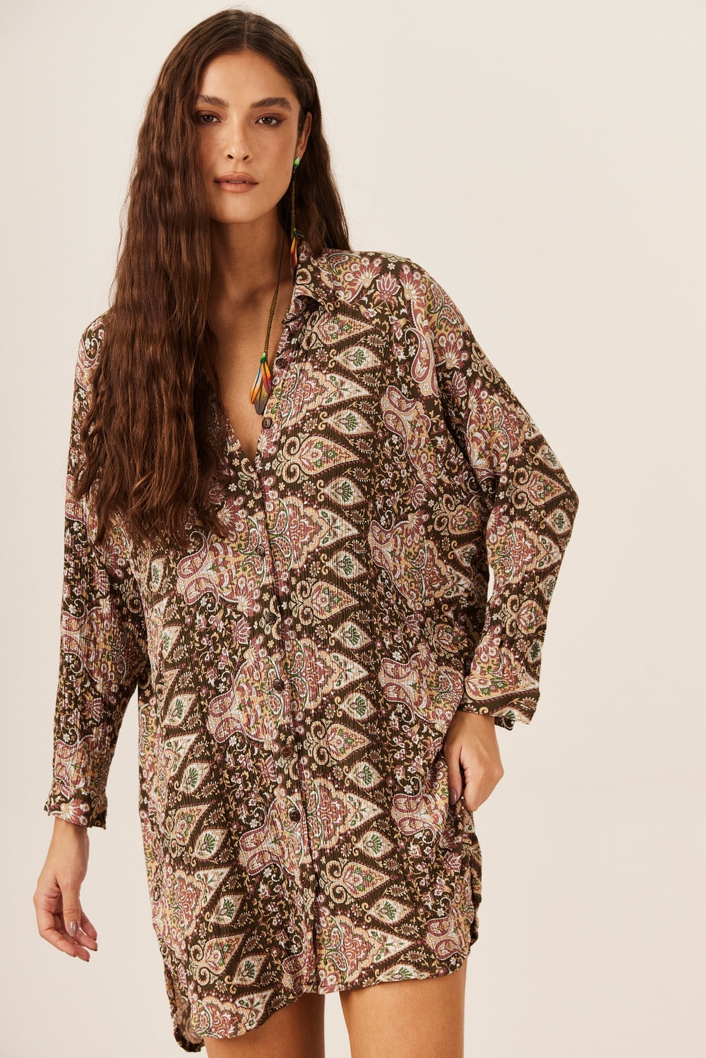 Chemise Ampla Com Mangas Marrom Estampa Paisley Yacamim P9