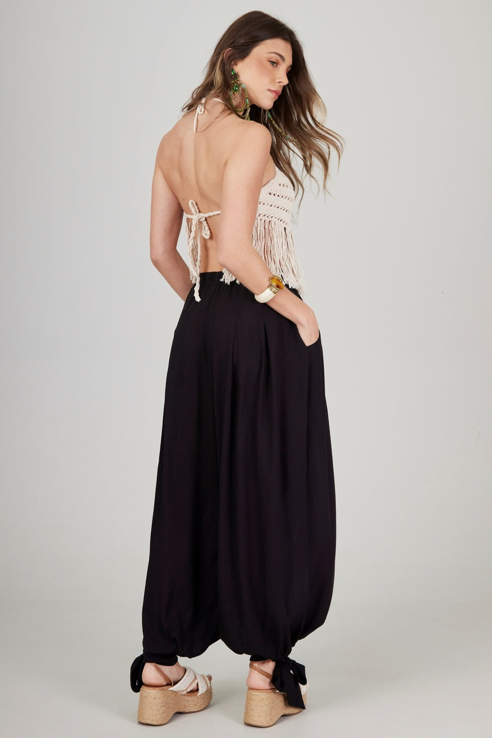 Calça Aladim Com Bolsos Preta Yacamim H5