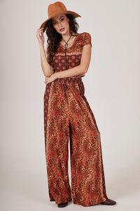 Calça Pantalona Terracota Estampa Paisley Yacamim A6