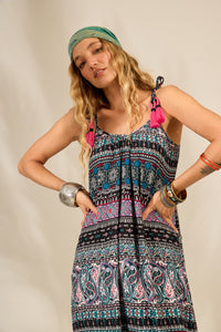 Vestido Longo Com Alças E Pompons Pretos Estampa Paisley Yacamim E14