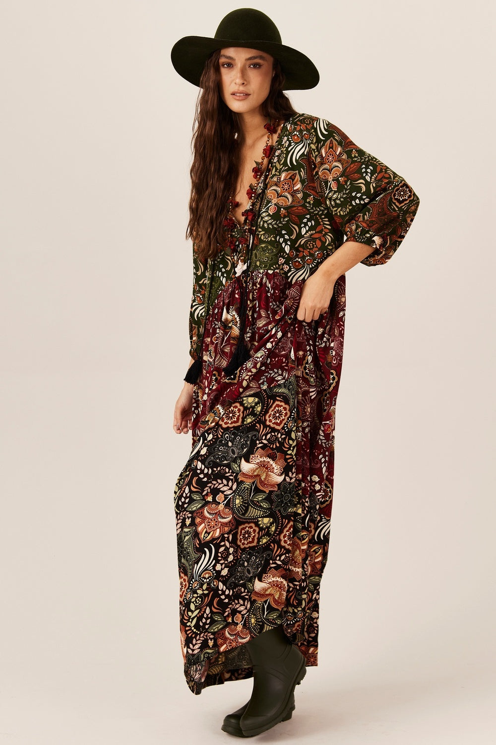 Vestido Longo Bordô E Verde Patchwork Yacamim E23