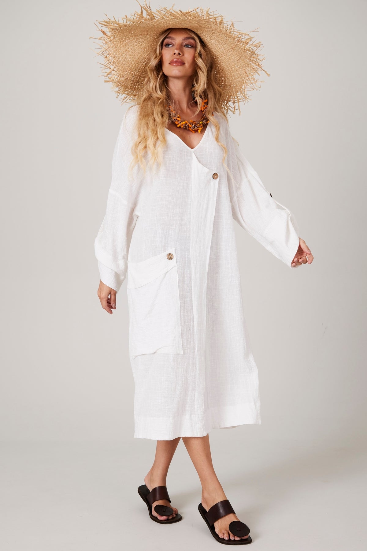 Vestido Midi Com Decote Em V Branco Yacamim C14