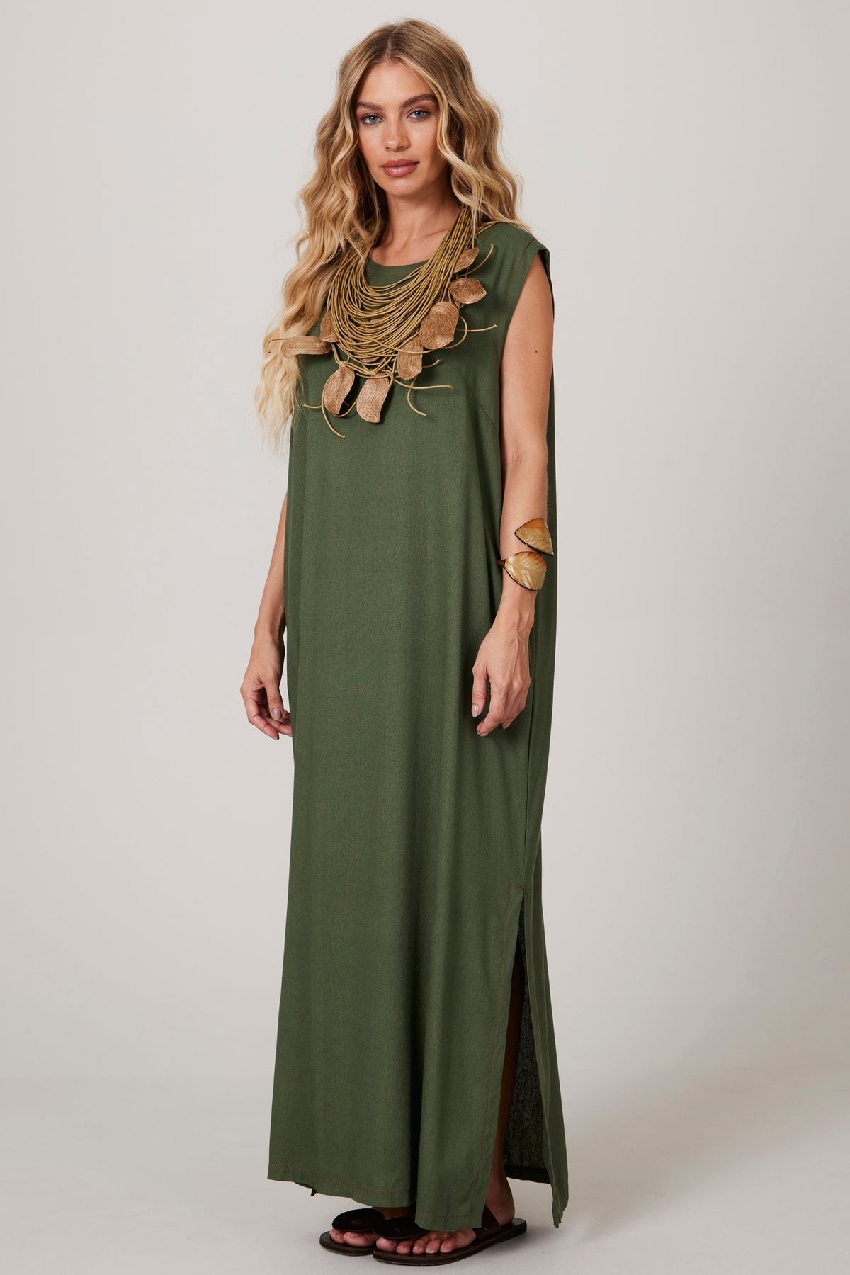 Vestido Regata Linho Midi Verde Escuro Yacamim C4/5 Liso