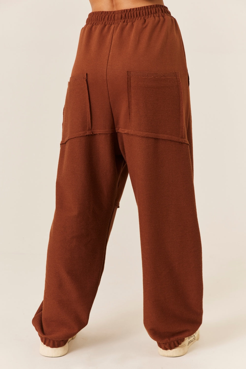 Calça De Moletom Com Punhos Marrom Yacamim A2