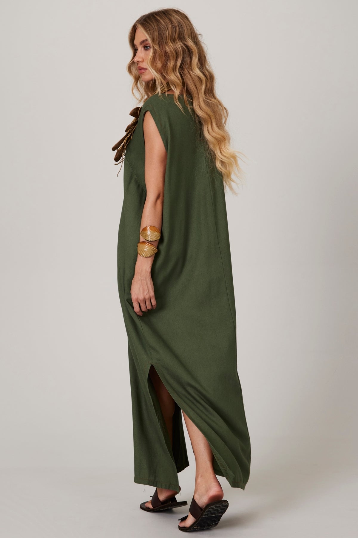 Vestido Regata Linho Midi Verde Escuro Yacamim C4/5 Liso