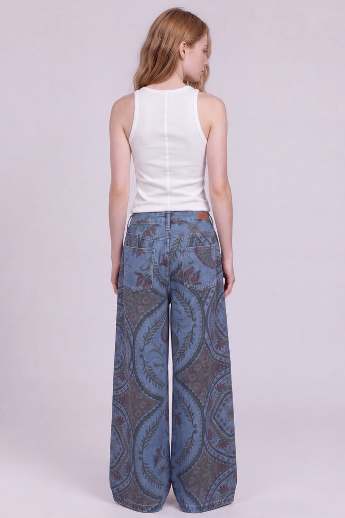 Calça Jumbo Jeans Azul Estampa Paisley Yacamim R8